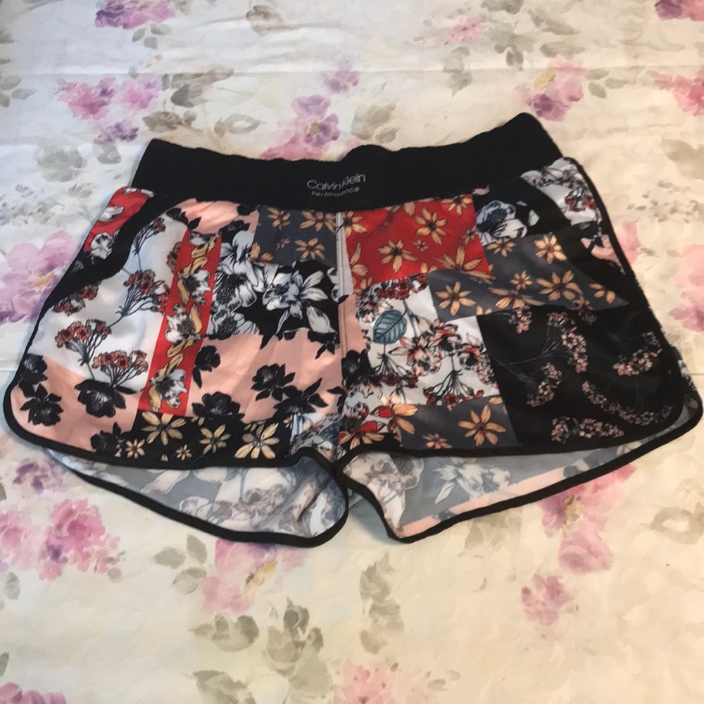 Calvin Klein NWT Printed Water Repellant Shorts